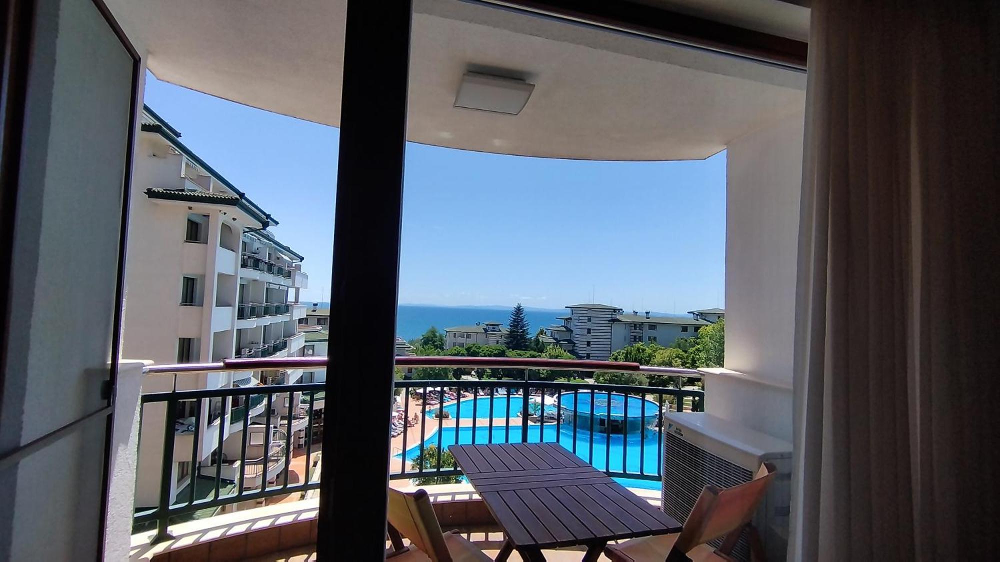 Apartment за гости затворен комплекс емералд *