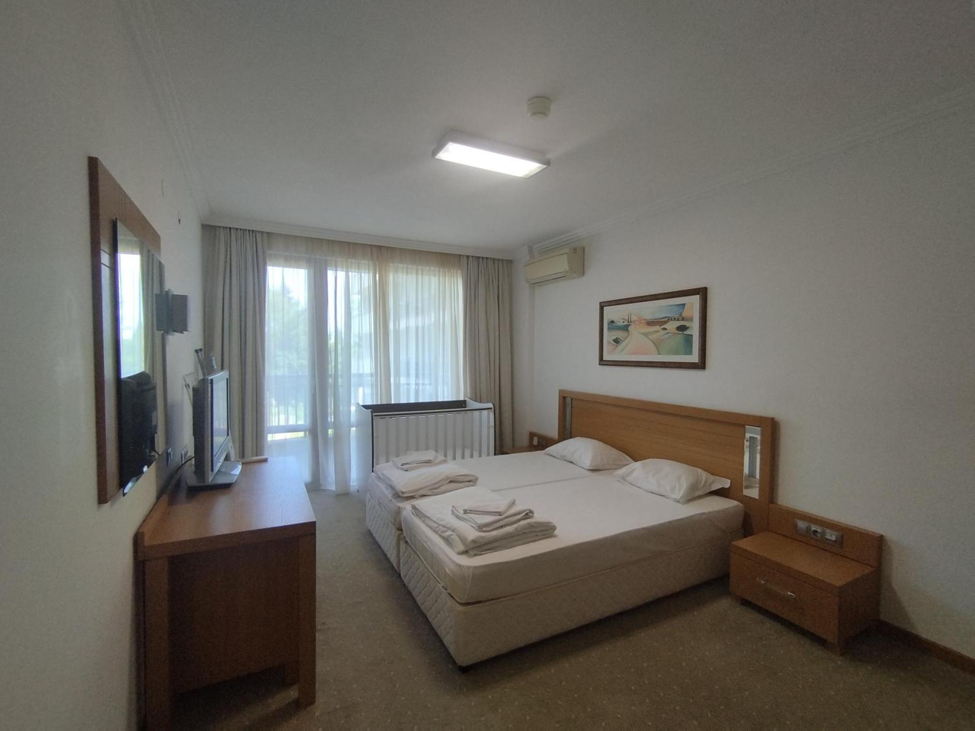 Apartment за гости затворен комплекс емералд *